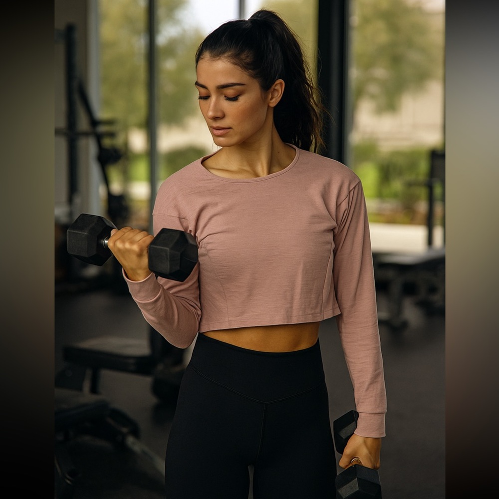 GymShark Cropped Long Sleeve Top